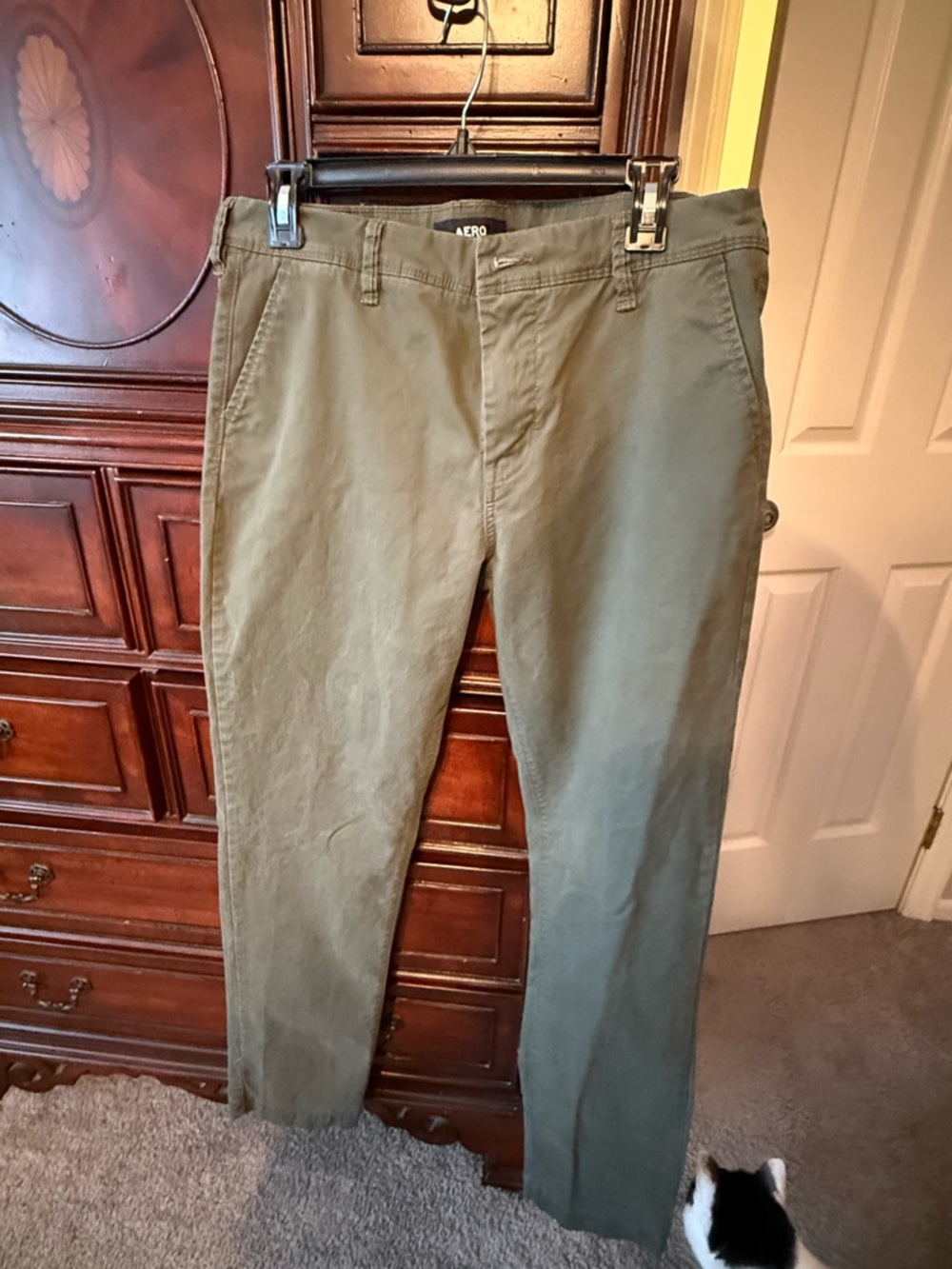 Aero Olive Men’s Slim Straight Chinos